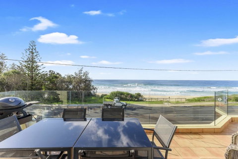 Aqua Shores Award Winning Apartment - Sydneys Hotel 0