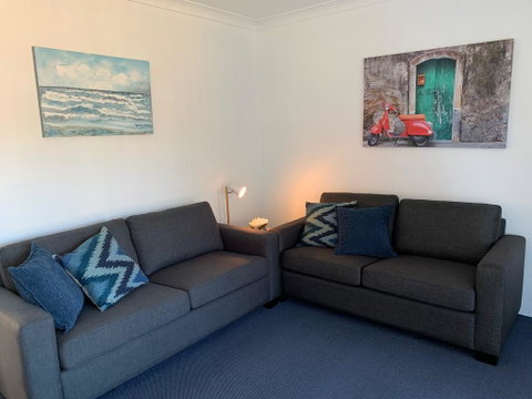 Aquarius Apartments Mollymook - Sydneys Hotel 2