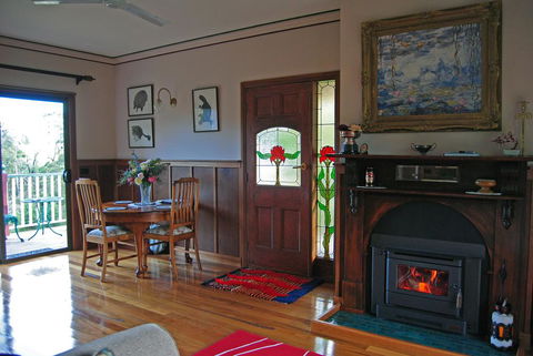 Araluen Park Cottages - Sydneys Hotel 3