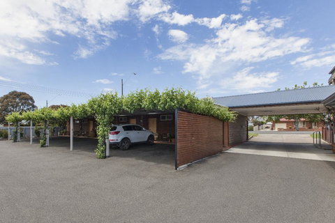 Ararat Motor Inn - Sydneys Hotel 2