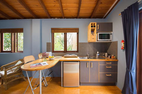 Art & Garden Retreat - Sydneys Hotel 2