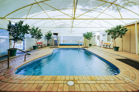Artesian Spa Motel - Sydneys Hotel 0