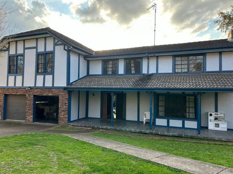 Luxury House 5 Bedrooms - Sydneys Hotel 0