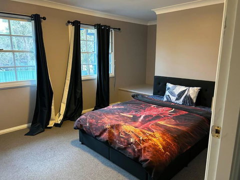 Luxury House 5 Bedrooms - Sydneys Hotel 3