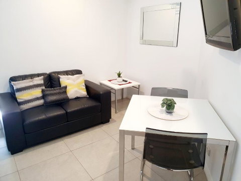 M5 West Perth Studio Apartment Near Kings Park - Sydneys Hotel 1