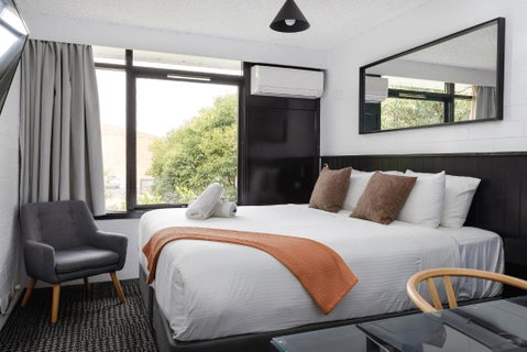 M Hotel - Sydneys Hotel 3