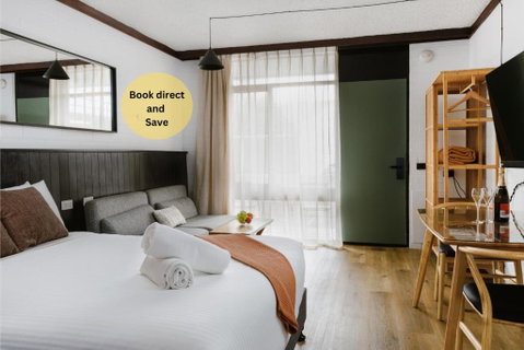 M Hotel - Sydneys Hotel 0