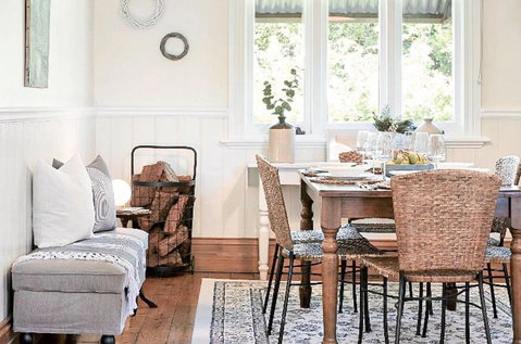 MARIGOLD COTTAGE Charming 1870s Central Daylesford Cottage - Sydneys Hotel 3