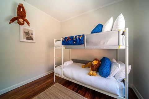 Marble At South Plympton - 4BR Modern WiFi - Sydneys Hotel 2
