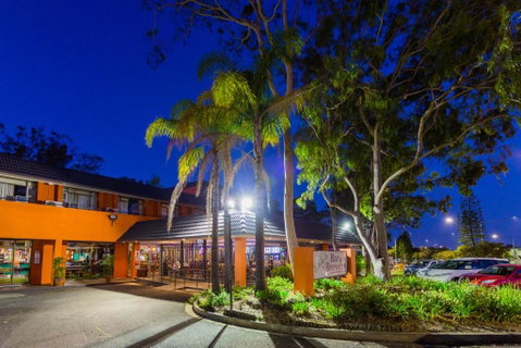 Markets Hotel - Sydneys Hotel 0