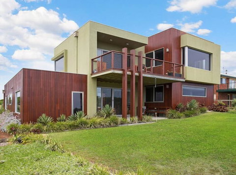 Martyrs Lookout - Luxury Accommodation - Sydneys Hotel 0