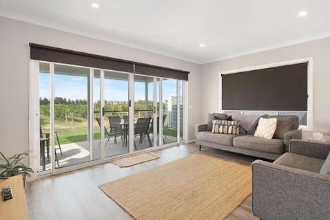 Milawa Vineyard Views - Guesthouse 1 - Sydneys Hotel 3
