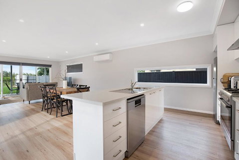 Milawa Vineyard Views - Guesthouse 2 - Sydneys Hotel 3