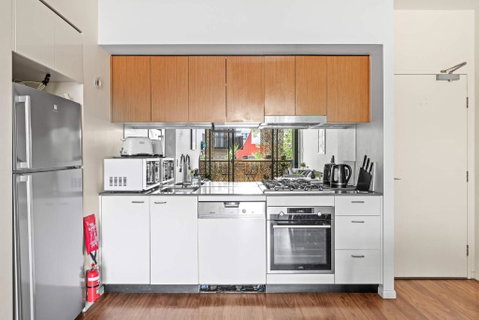 Modern Apt - Free Parking - Convenient Location - Sydneys Hotel 3