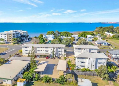 Modern Beach Apartment - Sydneys Hotel 0