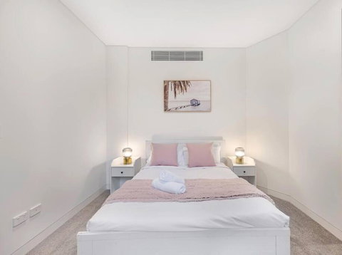 Modern 2B2B APT At Homebush - Sydneys Hotel 1
