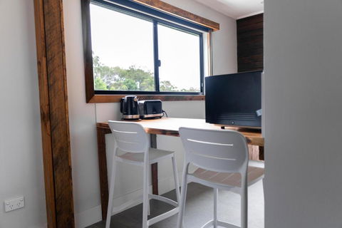 Mount Mee Country Lodge - Sydneys Hotel 1