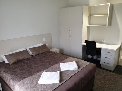 Naracoorte Hotel Motel - Sydneys Hotel 0