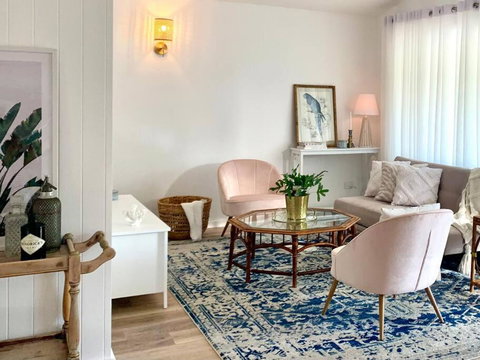 Noraville Hamptons Style Beach House - Sydneys Hotel 0