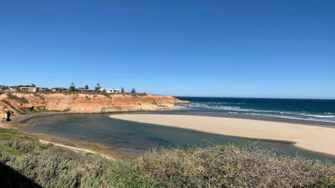 Oceanview Escape By Wine Coast Holidays - Sydneys Hotel 1
