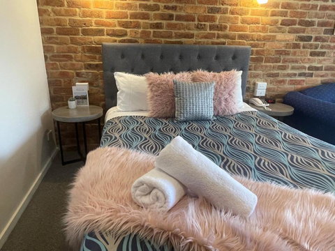 Paddlewheel Motel - Sydneys Hotel 3