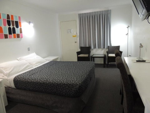 Park View Motel - Sydneys Hotel 1