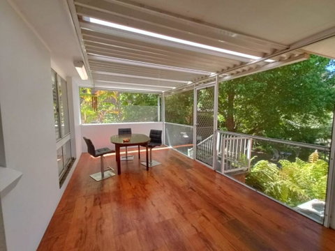 Peaceful Room In Modern And Spacious Baulkham Hills Home - BH2 - Sydneys Hotel 3