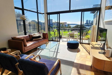 Penthouse With Private Terrace, Parking + 2 Pools - Sydneys Hotel 0