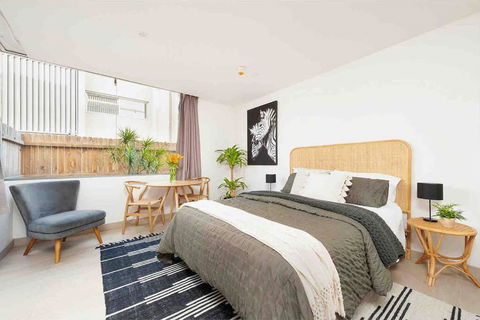 PERFECT STAY 2MIN By WALK TO THE BEACH FREE PARKING - Sydneys Hotel 0