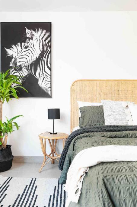 PERFECT STAY 2MIN By WALK TO THE BEACH FREE PARKING - Sydneys Hotel 2