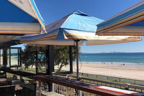 PET FRIENDLY & Super Central Retro Beach Pad! - Sydneys Hotel 2