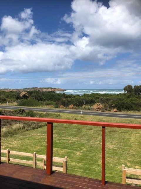 Peterborough Beach House - Sydneys Hotel 3