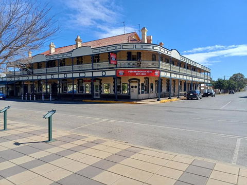 PETERBOROUGH HOTEL - Sydneys Hotel 0
