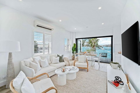 Phoenix At Palm View Collective - Sydneys Hotel 0