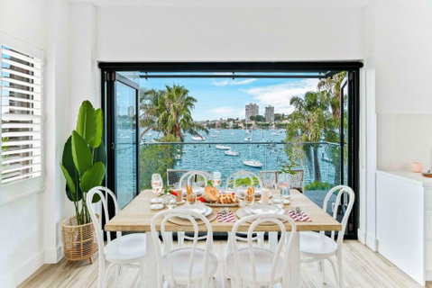 Phoenix At Palm View Collective - Sydneys Hotel 2