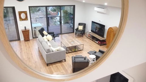 PIECE OF PARADISE, Huge 4 Bedroom Haven - Sydneys Hotel 2
