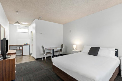 Red Carpet Motel - Sydneys Hotel 1