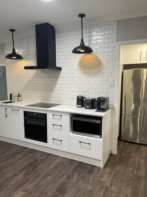 Private, Modern 2 Bedroom Apartment Thornlands - Sydneys Hotel 1