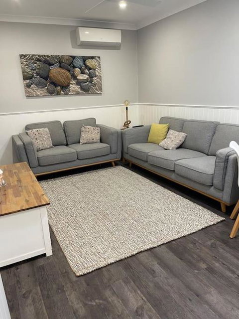 Private, Modern 2 Bedroom Apartment Thornlands - Sydneys Hotel 2