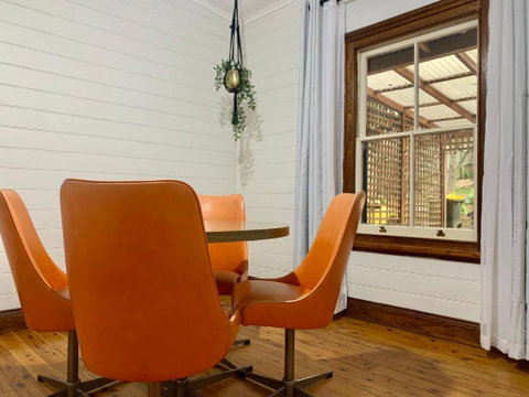 Quarryman Cottage @ 102 - Sydneys Hotel 1