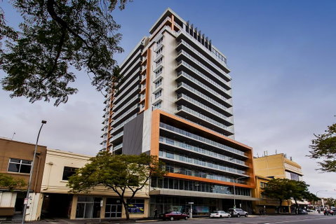 Astra Apartments Adelaide - Sydneys Hotel 1