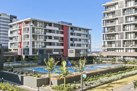 Astra Apartments Wollongong CBD - Sydneys Hotel 1
