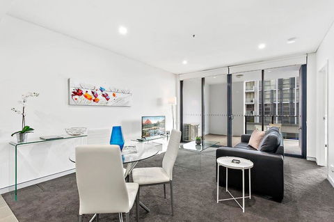 Astra Apartments Wollongong CBD - Sydneys Hotel 0