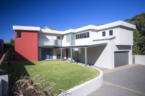 Atlantas, Mollymook Beach - Sydneys Hotel 1
