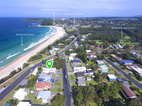 Atlantas, Mollymook Beach - Sydneys Hotel 3