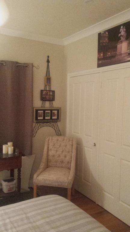 Aura Of The Dandenongs - Sydneys Hotel 3