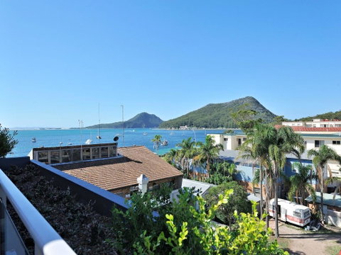 Aura Unit 12 - Shoal Bay - Sydneys Hotel 1
