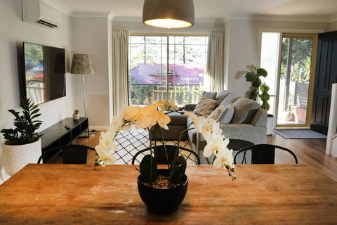 Austinmer On The Beach - Sydneys Hotel 3