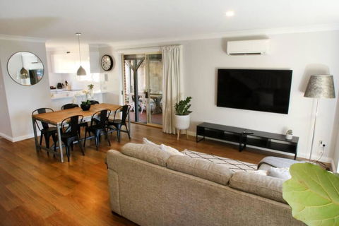 Austinmer On The Beach - Sydneys Hotel 1