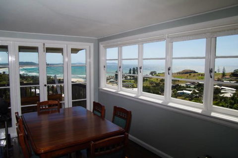 Awesome View, 4 View Street - Sydneys Hotel 2